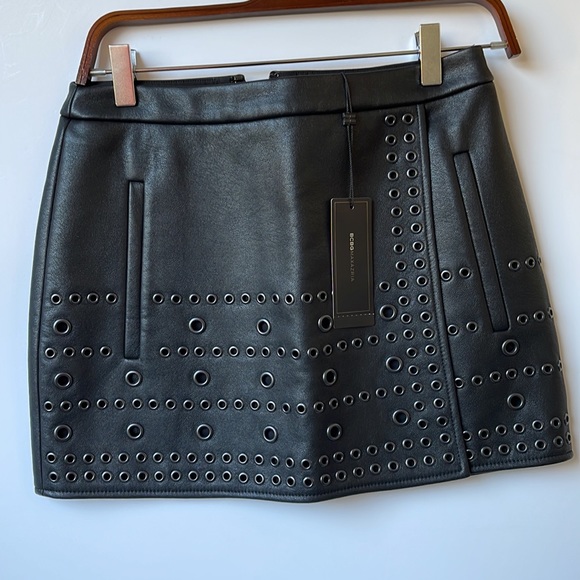 BCBGMAXAZRIA Remi Eyelet Faux Leather Skirt 2 NWT - Picture 4 of 9